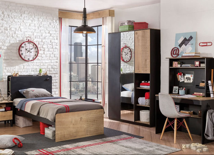 Video: Black δωμάτιο . Το παιχνίδι των αντιθέσεων