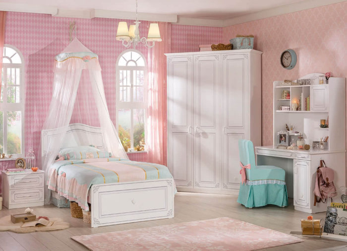 Video: Δωμάτιο Selena